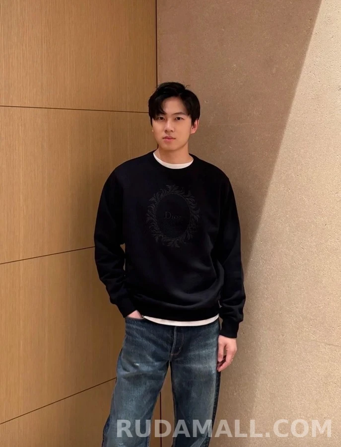 디올 디올 메달리온 로고 자수 맨투맨 상세 이미지