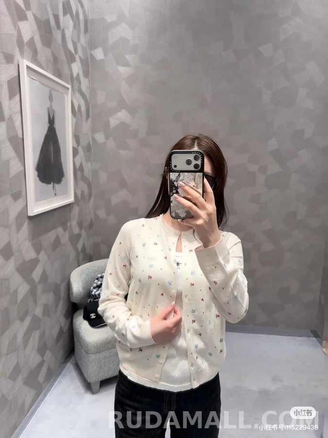 디올 디올 플라워 자수 라운드넥 가디건 상세 이미지