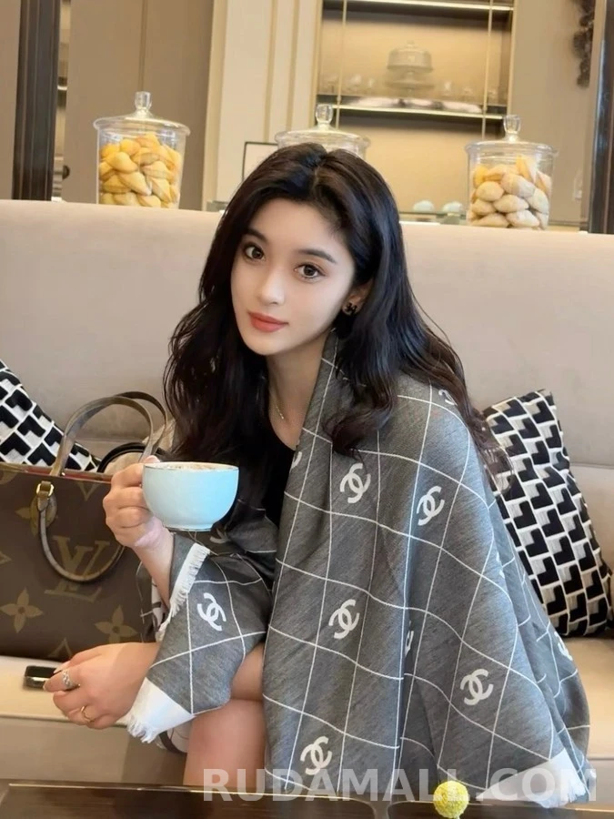 샤넬 샤넬 로고 양면 숄 상세 이미지
