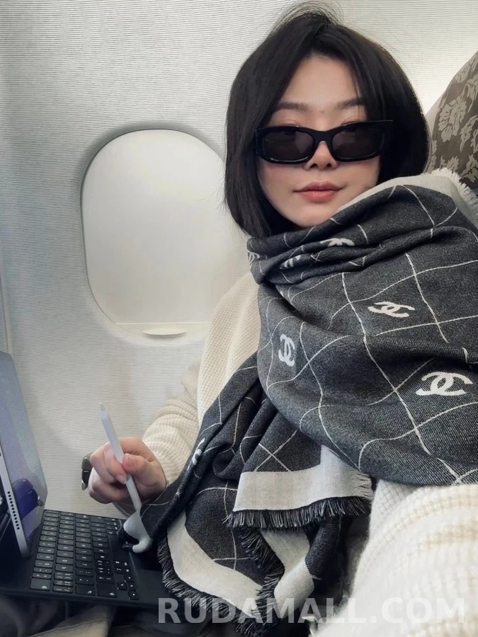 샤넬 샤넬 로고 양면 숄 상세 이미지