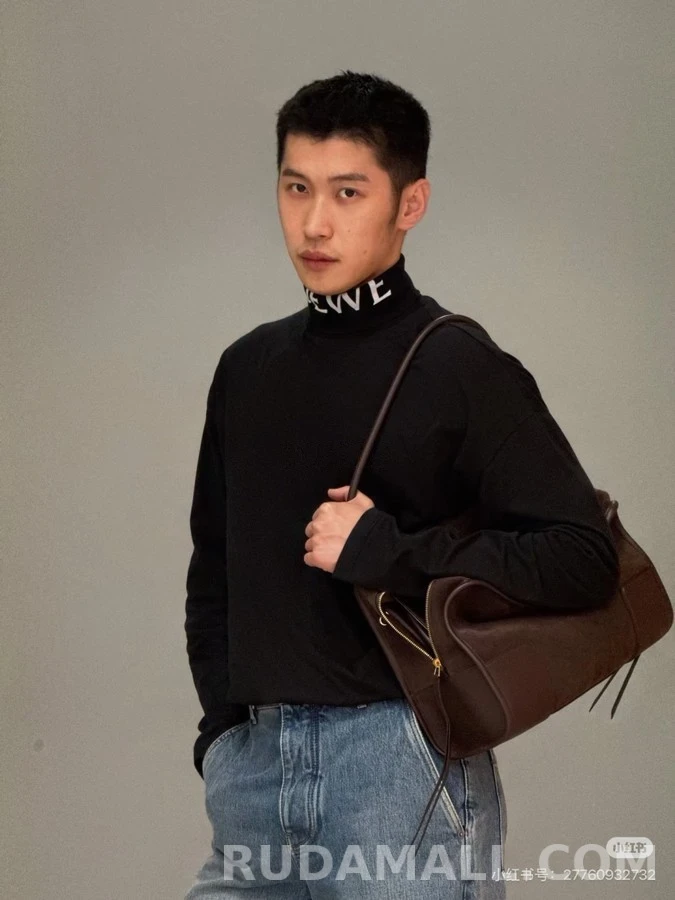 로에베 로에베 레터링 코튼 터틀넥 티셔츠 상세 이미지