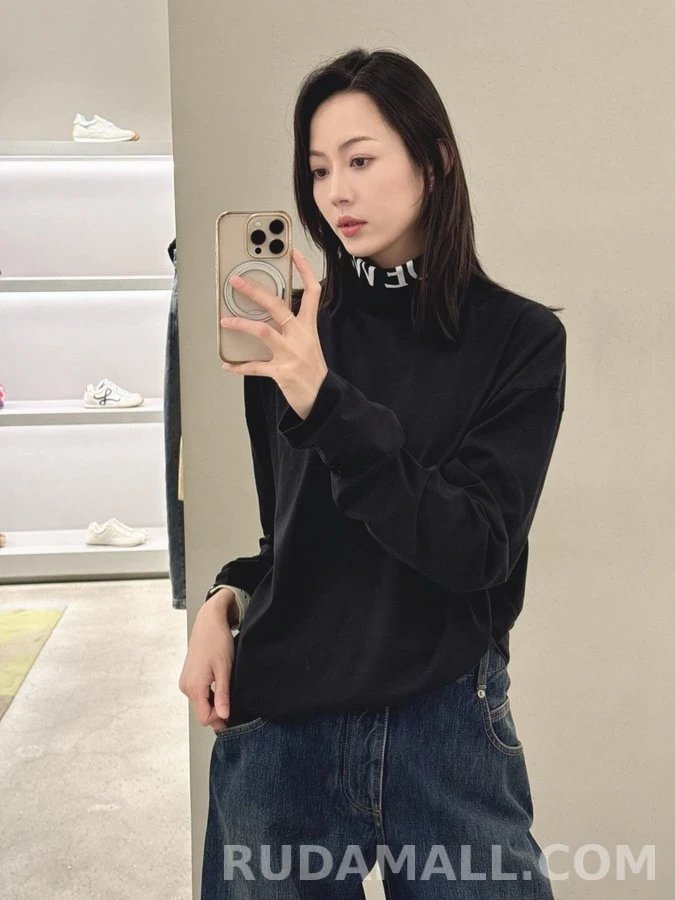 로에베 로에베 로고 레터링 터틀넥 상세 이미지