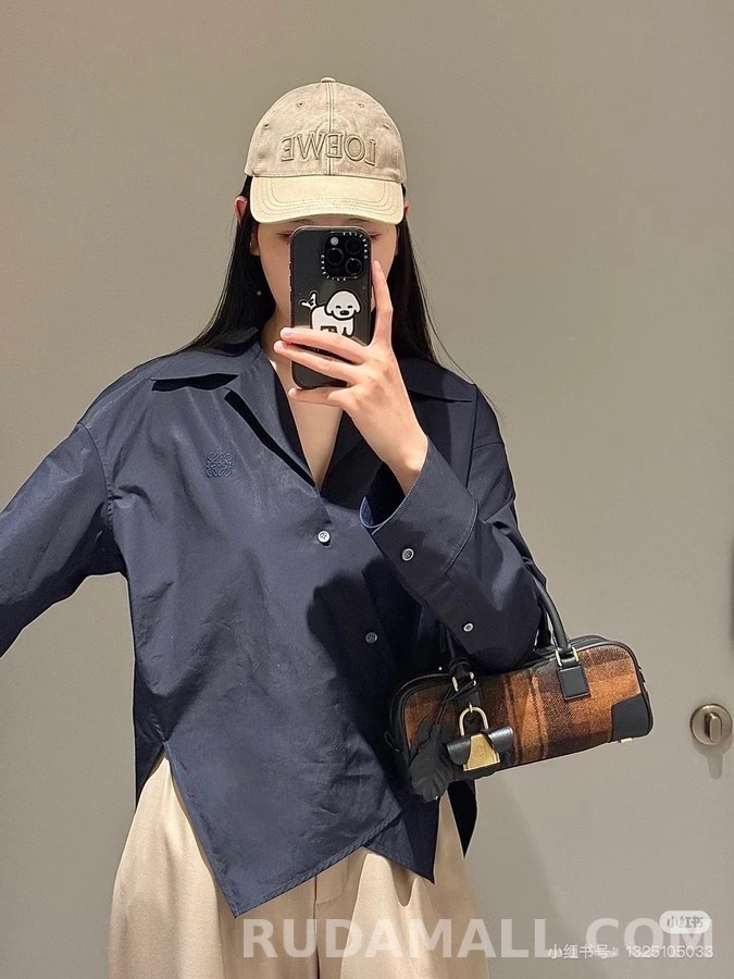로에베 로에베 비대칭 대각선 플래킷 셔츠 상세 이미지