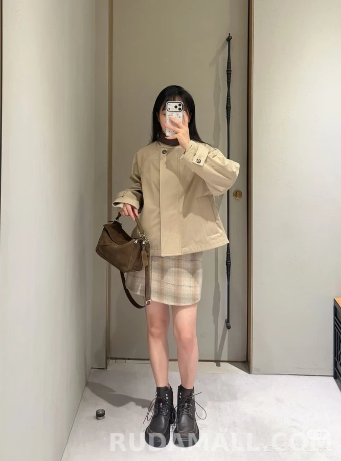 로에베 로에베 아나그램 가죽 칼라 숏 자켓 상세 이미지