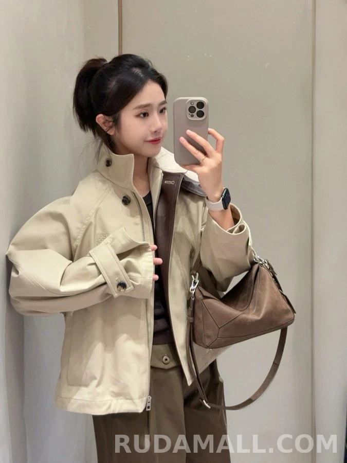 로에베 로에베 아나그램 로고 쇼트 트렌치 자켓 상세 이미지
