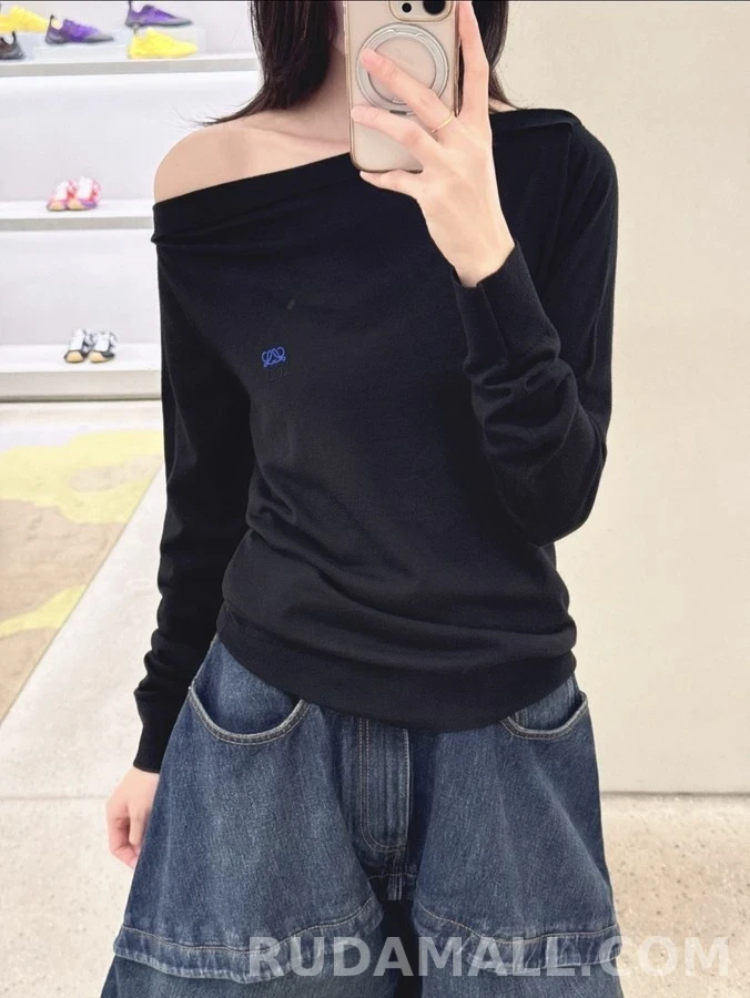 로에베 로에베 아나그램 보트넥 긴팔 티셔츠 상세 이미지