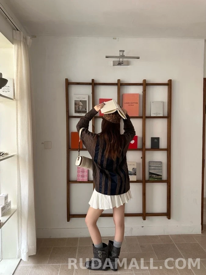 로에베 로에베 아나그램 자수 울 블렌드 셔츠 상세 이미지