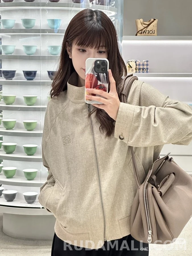 로에베 로에베 엠보싱 울 블렌드 집업 자켓 상세 이미지