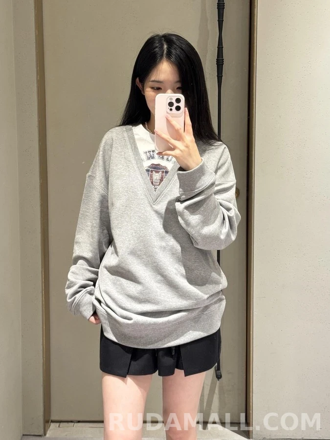 로에베 로에베 페이크 투피스 V넥 맨투맨 상세 이미지