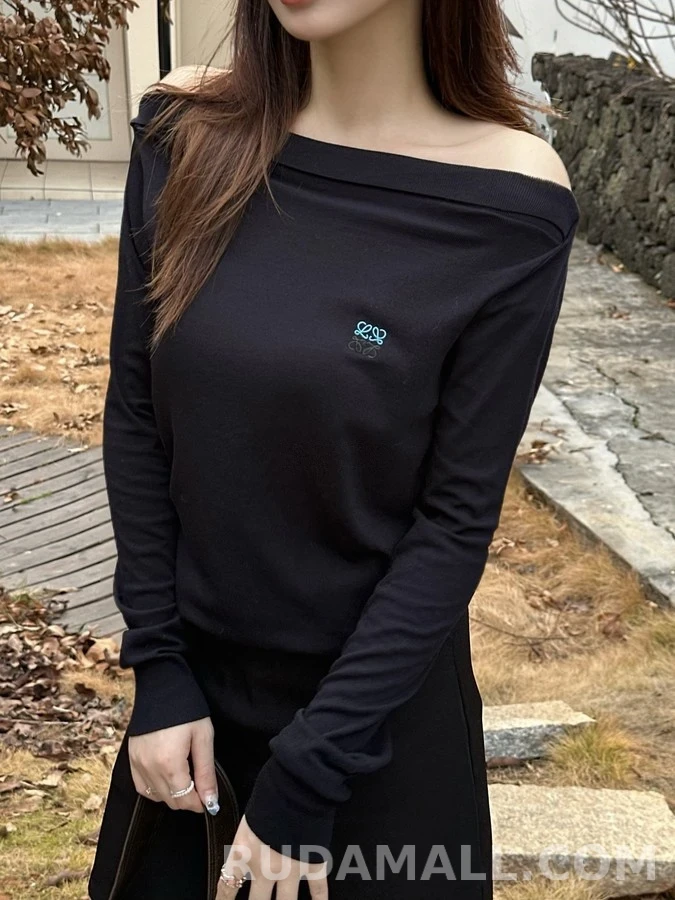 로에베 로에베 Anagram 자수 보트넥 니트 상세 이미지