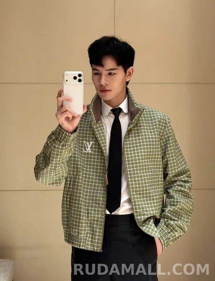 루이비통 루이비통 1V 로고 체크 재킷 상세 이미지