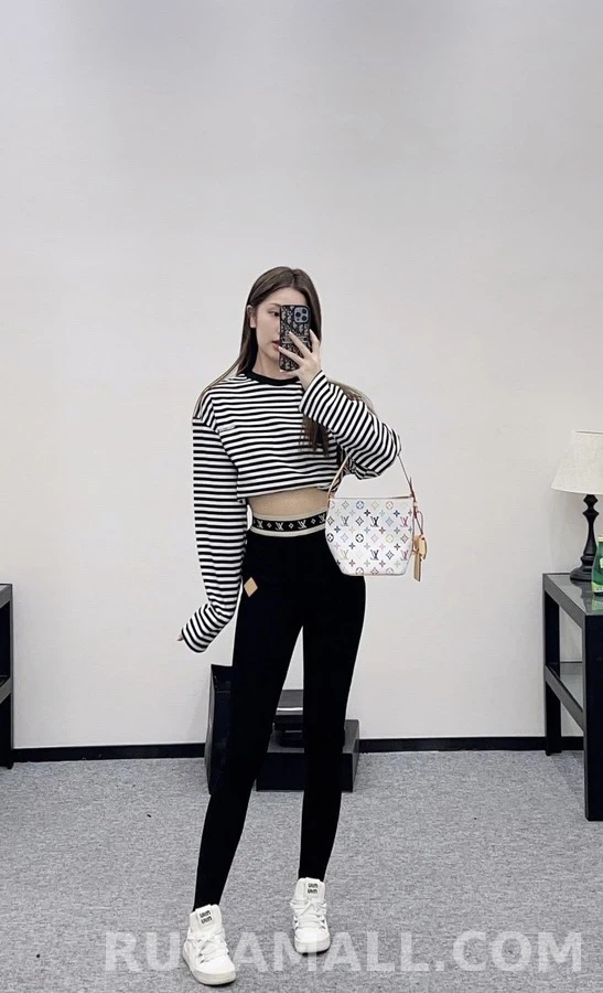 루이비통 루이비통 가디건 하이웨스트 레깅스 상세 이미지