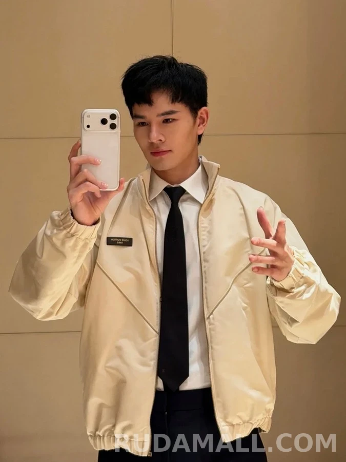 루이비통 루이비통 가죽 로고 트랙 자켓 상세 이미지
