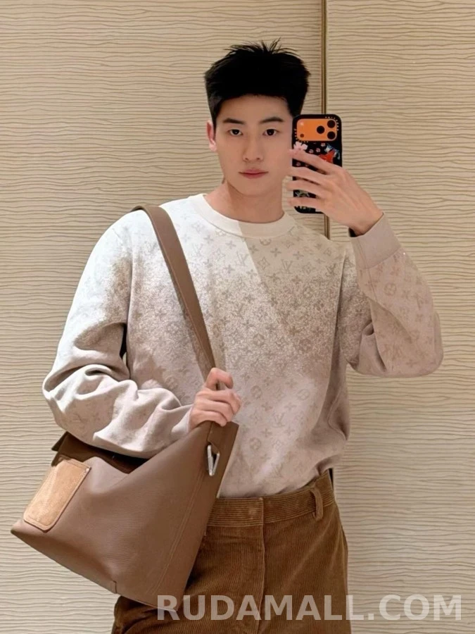 루이비통 루이비통 그라데이션 모노그램 니트 스웨터 상세 이미지