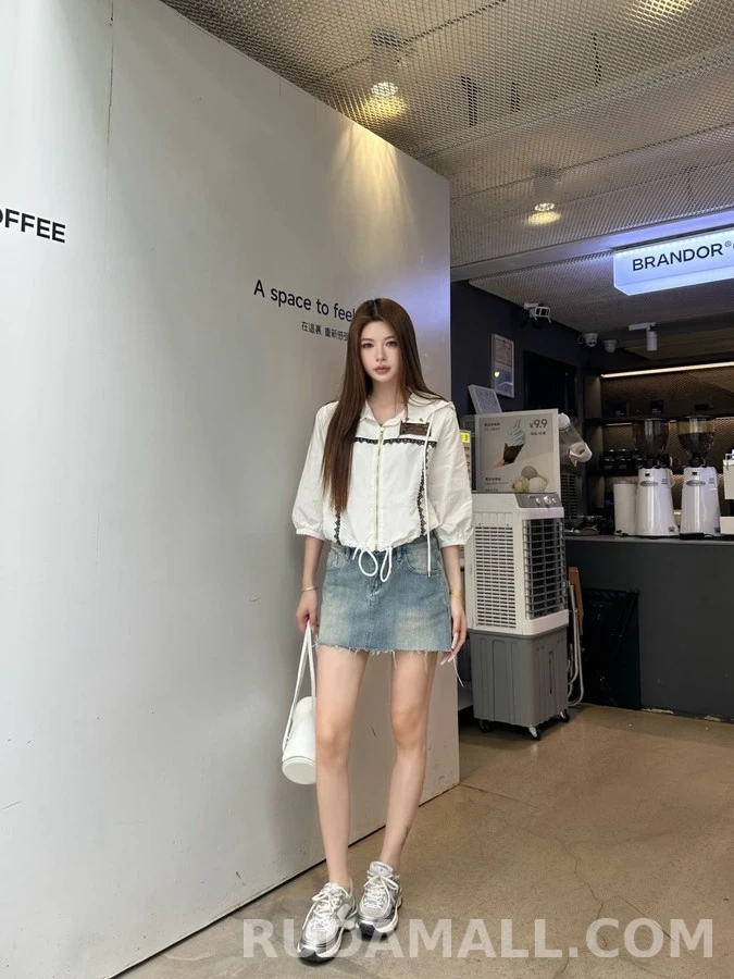 루이비통 루이비통 레이스 라벨 후드 바람막이 상세 이미지