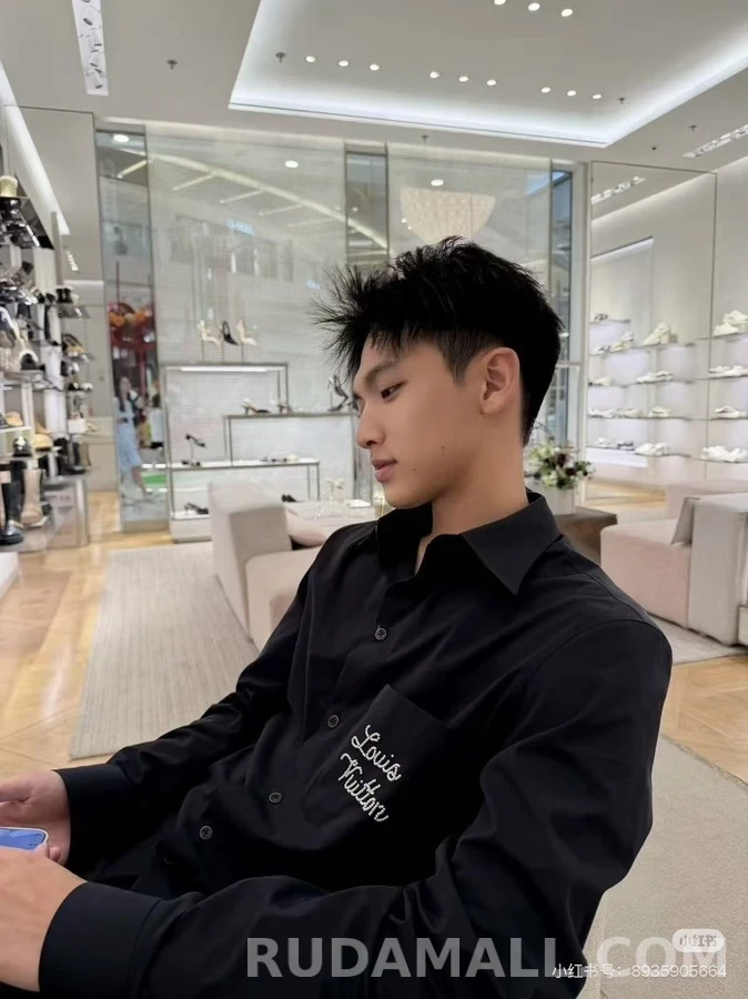 루이비통 루이비통 레터링 포켓 긴팔 셔츠 상세 이미지