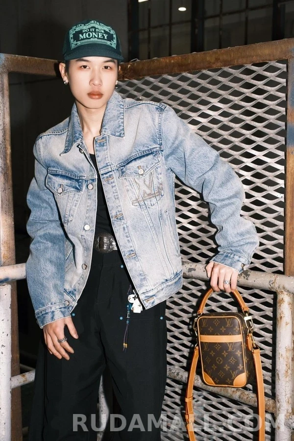 루이비통 루이비통 로고 샌드워싱 데님 자켓 상세 이미지