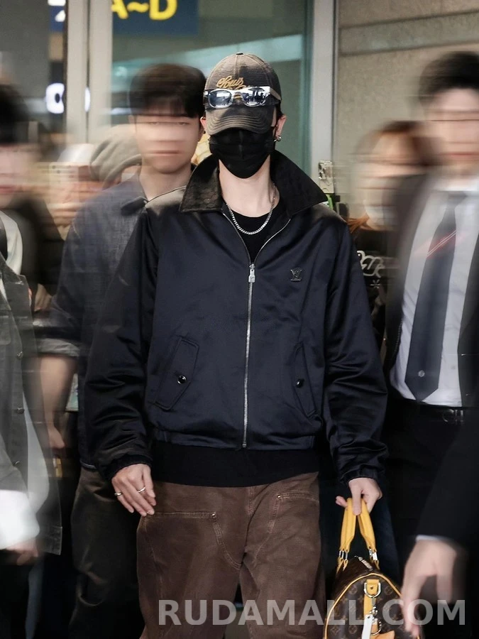 루이비통 루이비통 리버서블 로고 자켓 상세 이미지