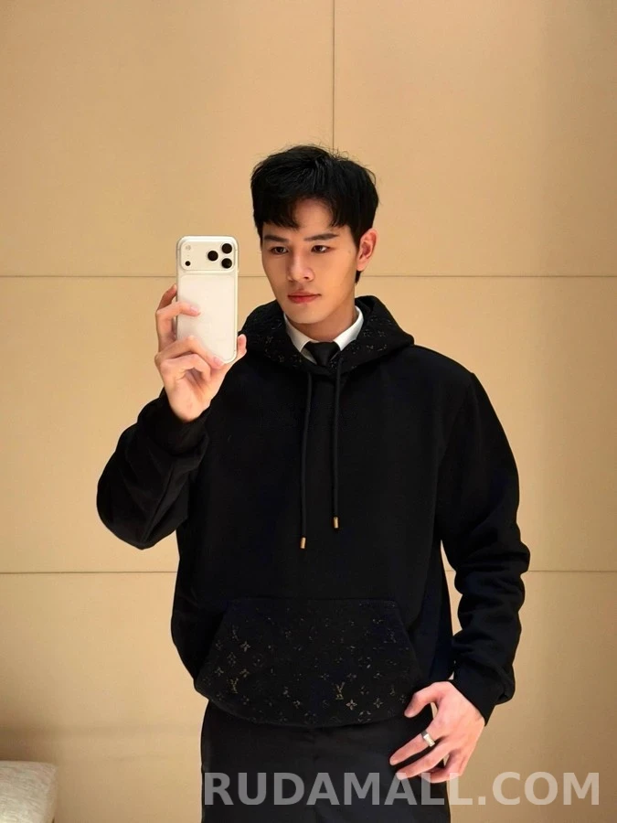 루이비통 루이비통 리플렉티브 모노그램 후드 상세 이미지