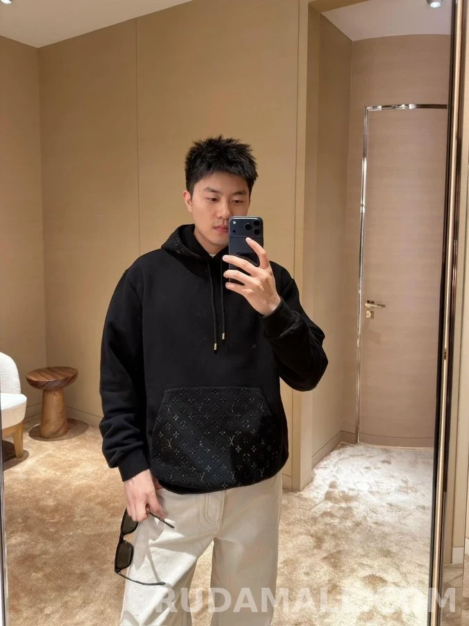 루이비통 루이비통 리플렉티브 모노그램 후드 상세 이미지