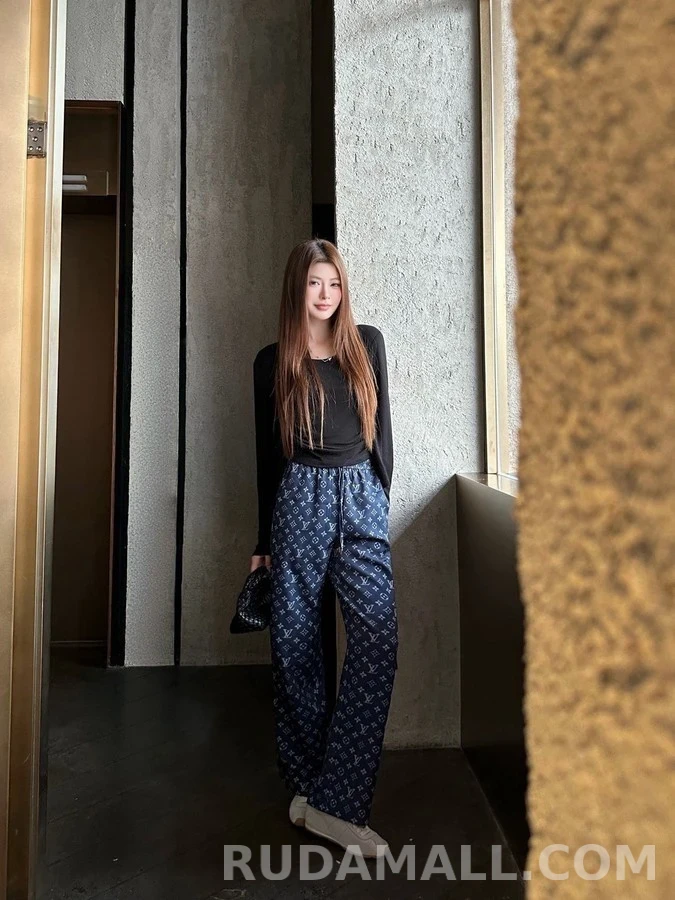 루이비통 루이비통 모노그램 드로스트링 와이드 팬츠 상세 이미지