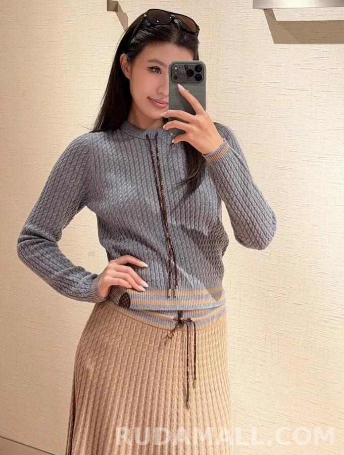 루이비통 루이비통 모노그램 드로스트링 텍스처 니트 상세 이미지