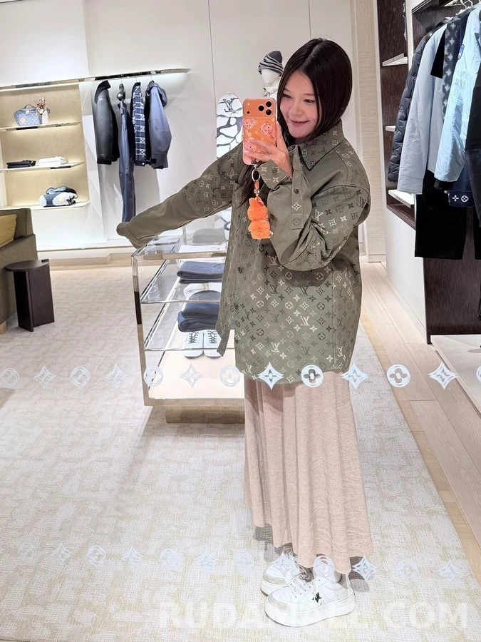 루이비통 루이비통 모노그램 워크웨어 셔츠 상세 이미지