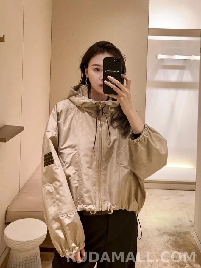 루이비통 루이비통 모노그램 자카드 크롭 재킷 상세 이미지