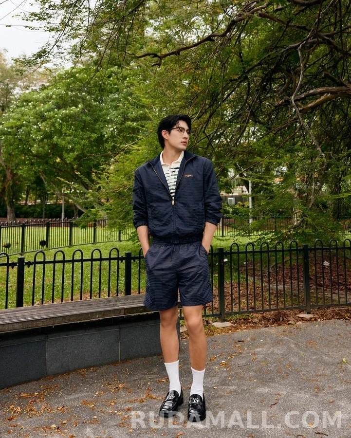 루이비통 루이비통 모노그램 집업 자켓 상세 이미지