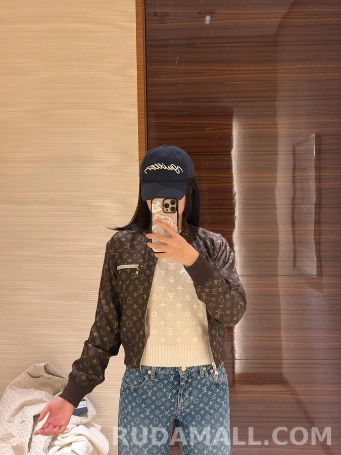 루이비통 루이비통 모노그램 플라워 리버서블 봄버 자켓 상세 이미지