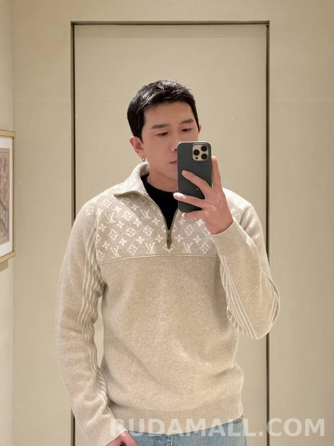 루이비통 루이비통 모노그램 하프집업 스웨터 상세 이미지
