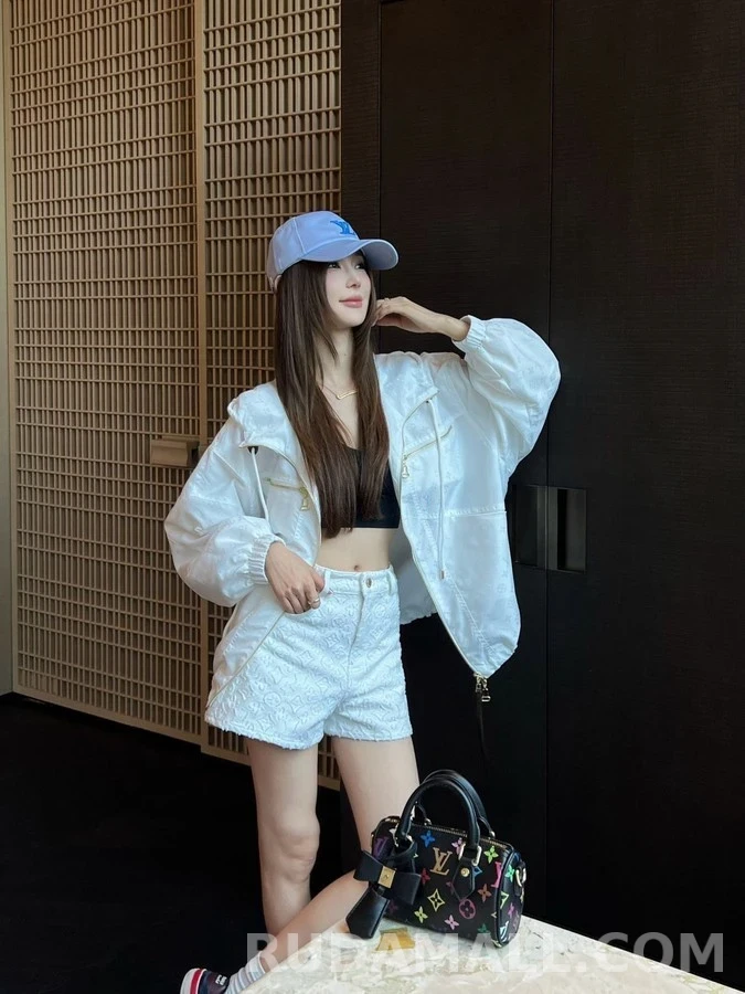 루이비통 루이비통 모노그램 후드 재킷 상세 이미지