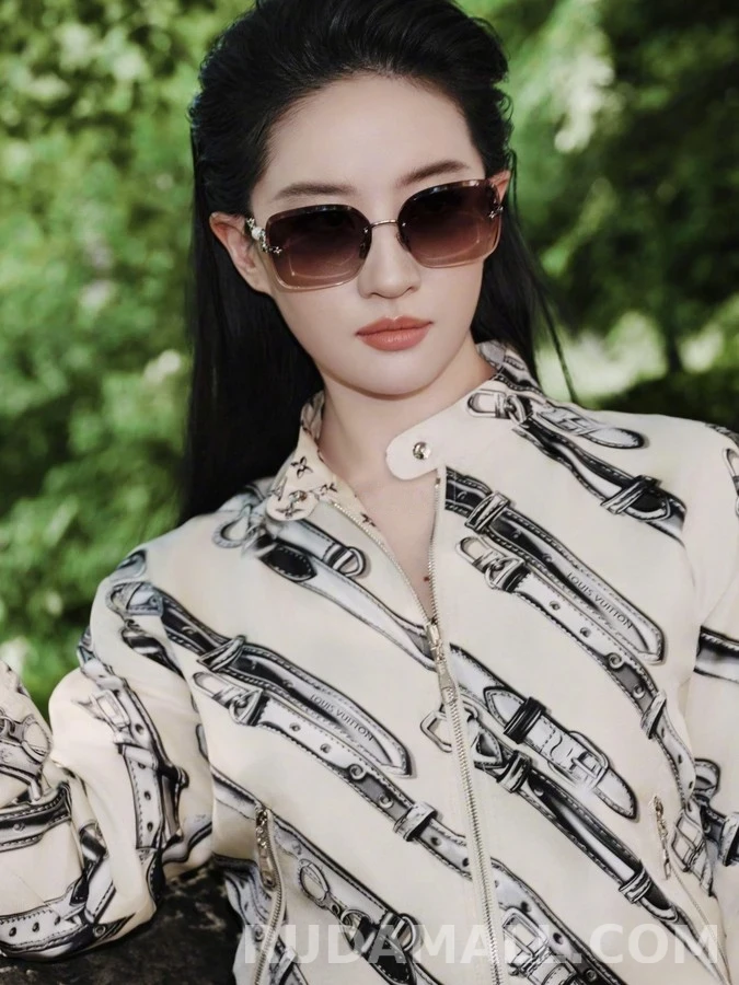 루이비통 루이비통 벨트 프린트 스탠드 칼라 양면 자켓 상세 이미지