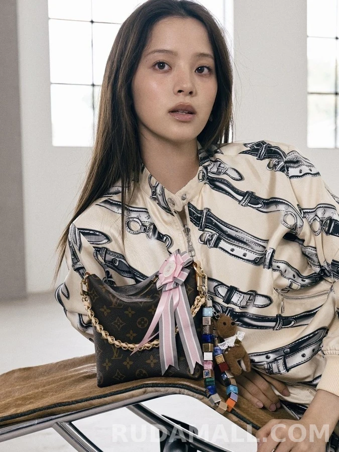 루이비통 루이비통 벨트 프린트 스탠드 칼라 양면 자켓 상세 이미지