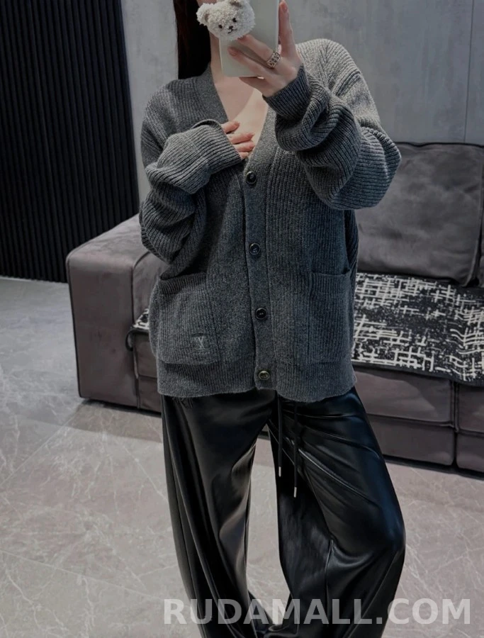 루이비통 루이비통 산양털 혼방 가디건 상세 이미지