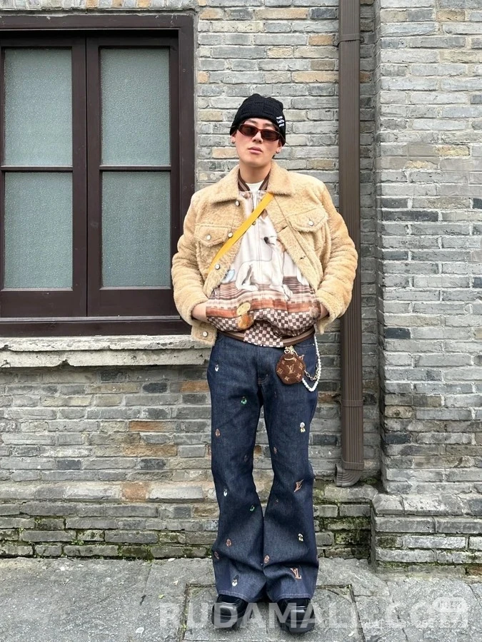 루이비통 루이비통 아바타 자수 데님 플레어 팬츠 상세 이미지