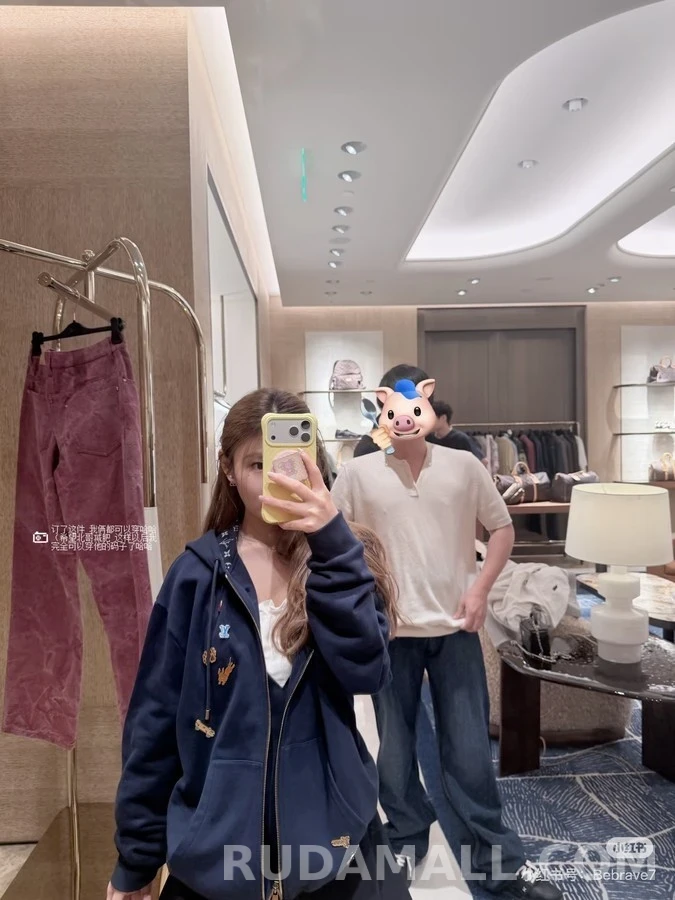 루이비통 루이비통 애니멀 패치 후드 집업 상세 이미지