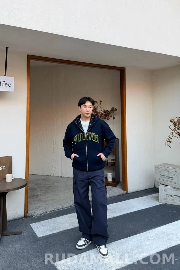 루이비통 루이비통 양면 착용 양모 혼방 집업 후드 상세 이미지