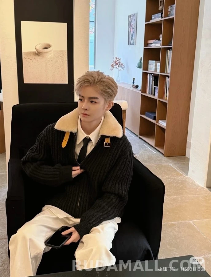 루이비통 루이비통 양털카라 캐시미어 니트 가디건 상세 이미지