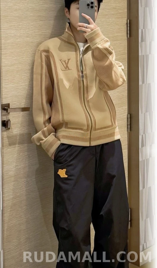 루이비통 루이비통 엠보싱 로고 팬츠 상세 이미지