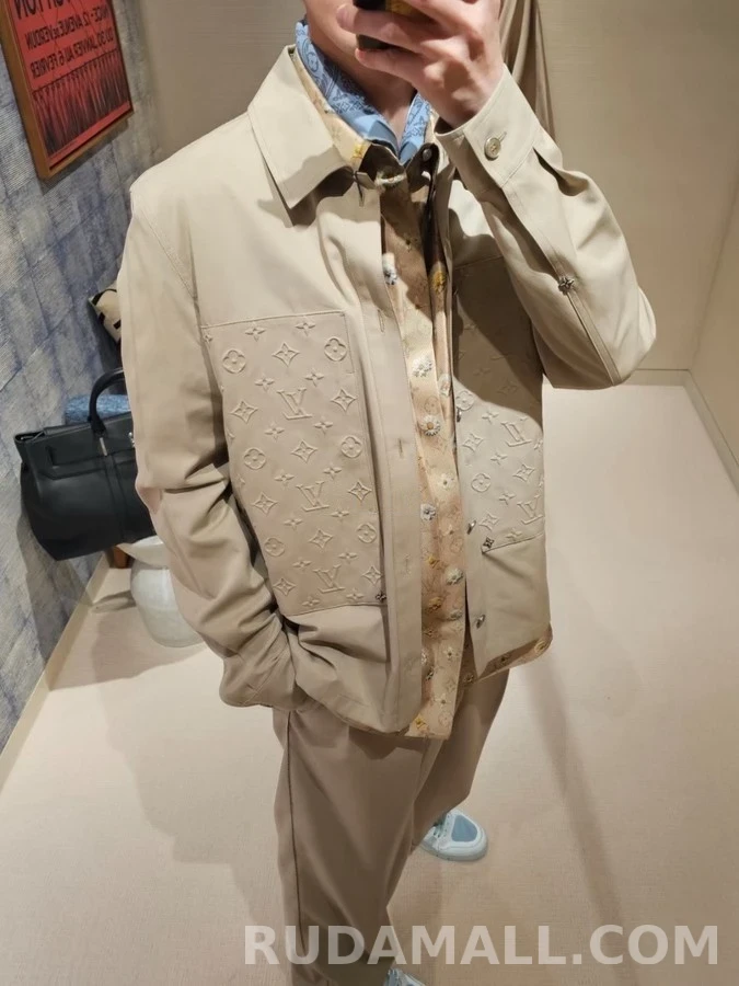 루이비통 루이비통 엠보싱 모노그램 자켓 상세 이미지
