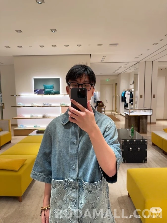 루이비통 루이비통 워싱 데님 모노그램 반팔 티셔츠 상세 이미지