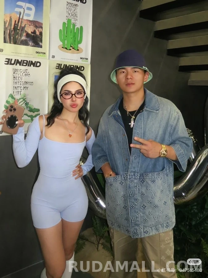 루이비통 루이비통 워싱 데님 모노그램 반팔 티셔츠 상세 이미지