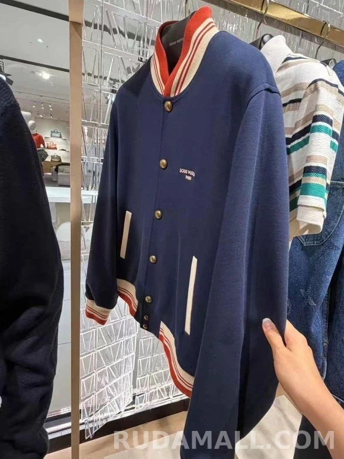 루이비통 루이비통 자수 로고 야구 자켓 상세 이미지