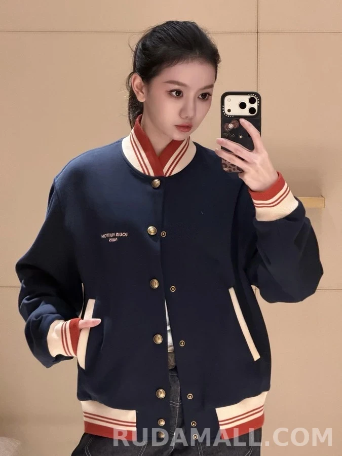 루이비통 루이비통 자수 로고 야구 자켓 상세 이미지