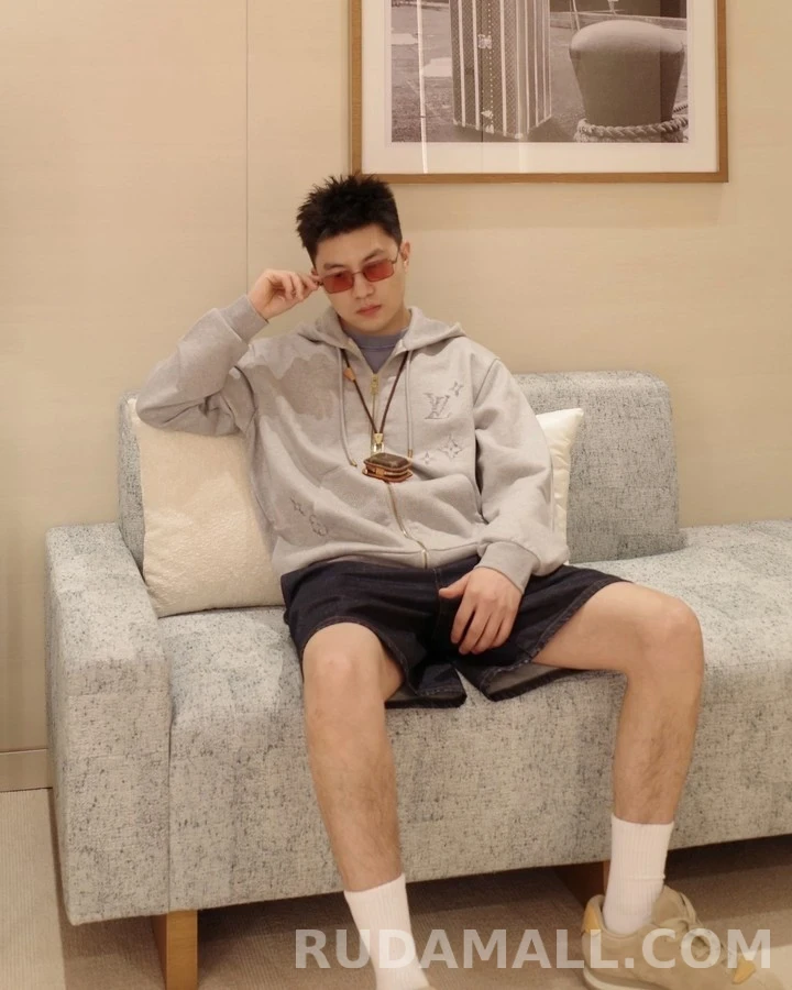 루이비통 루이비통 자수 로고 후드 자켓 상세 이미지