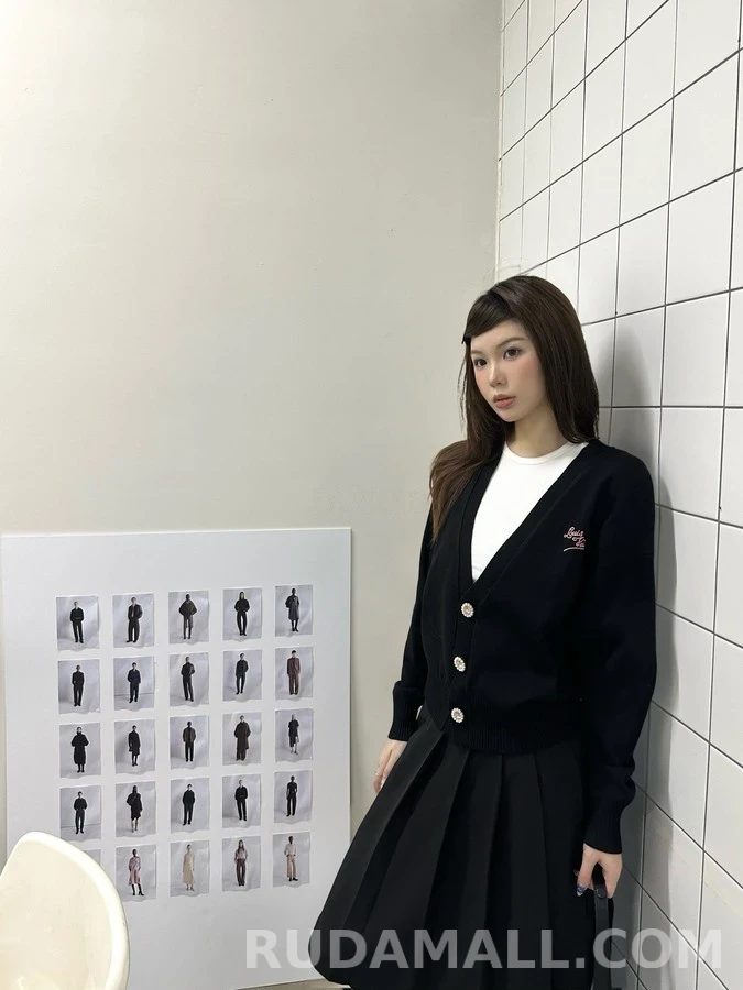 루이비통 루이비통 자수 보석 가디건 상세 이미지