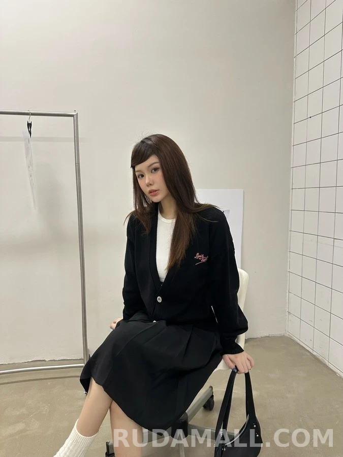 루이비통 루이비통 자수 보석 가디건 상세 이미지