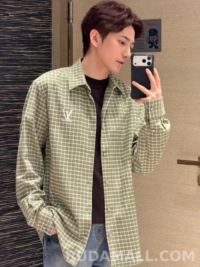 루이비통 루이비통 체크 로고 긴팔 셔츠 상세 이미지