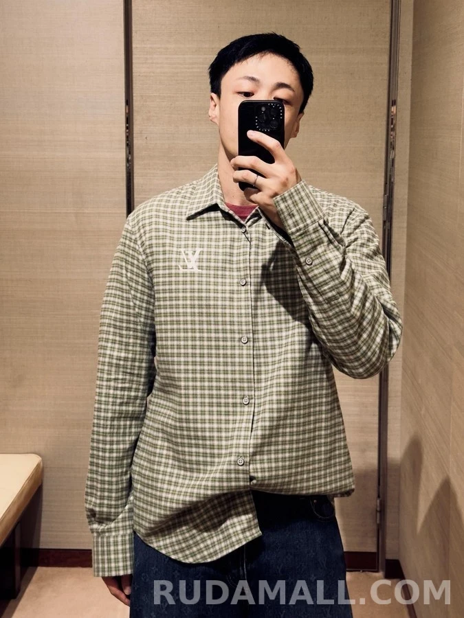 루이비통 루이비통 체크 로고 긴팔 셔츠 상세 이미지